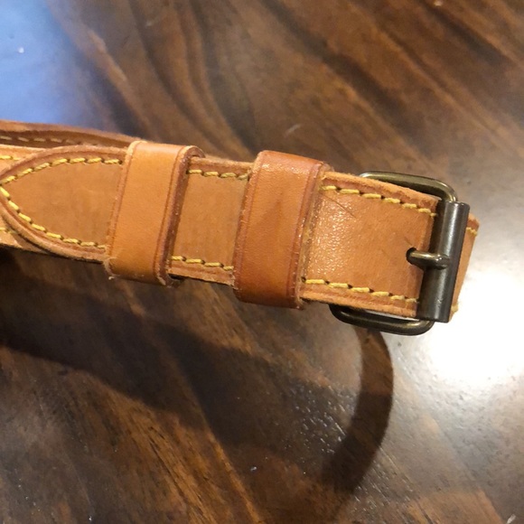 LOUIS VUITTON Replacement Vachetta Leather Shoulder Strap with LV Clasps and Pad - Picture 13 of 14